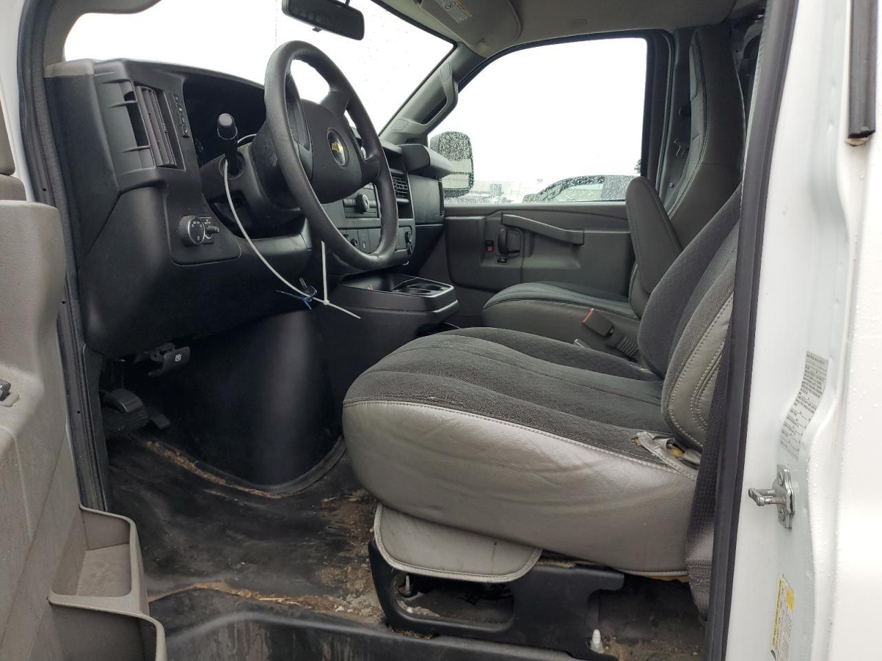 2018 Chevrolet Express G2500 - zdjęcie 7