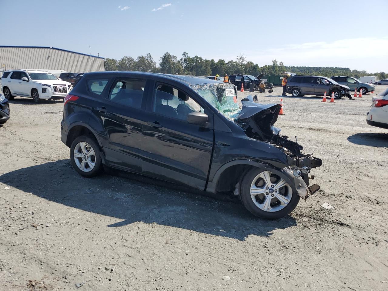 2016 Ford Escape S - zdjęcie 4
