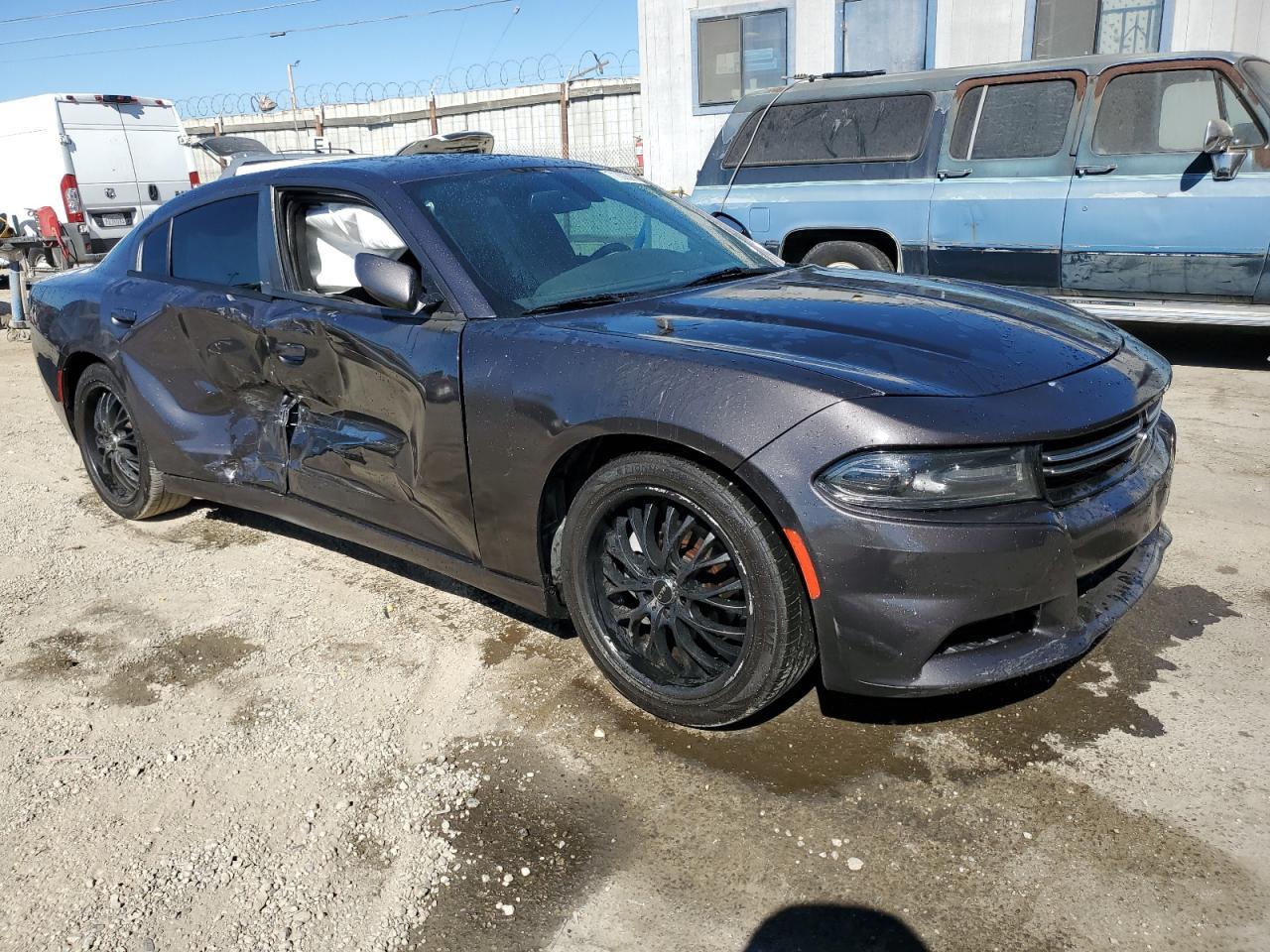 2015 Dodge Charger - zdjęcie 4