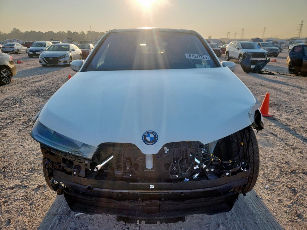 2025 BMW Ix xDrive50 - zdjęcie 5