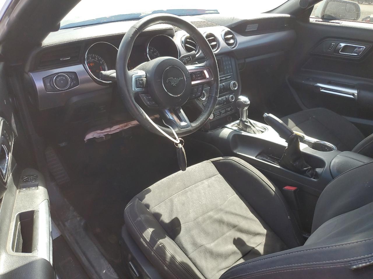2016 Ford Mustang - zdjęcie 8