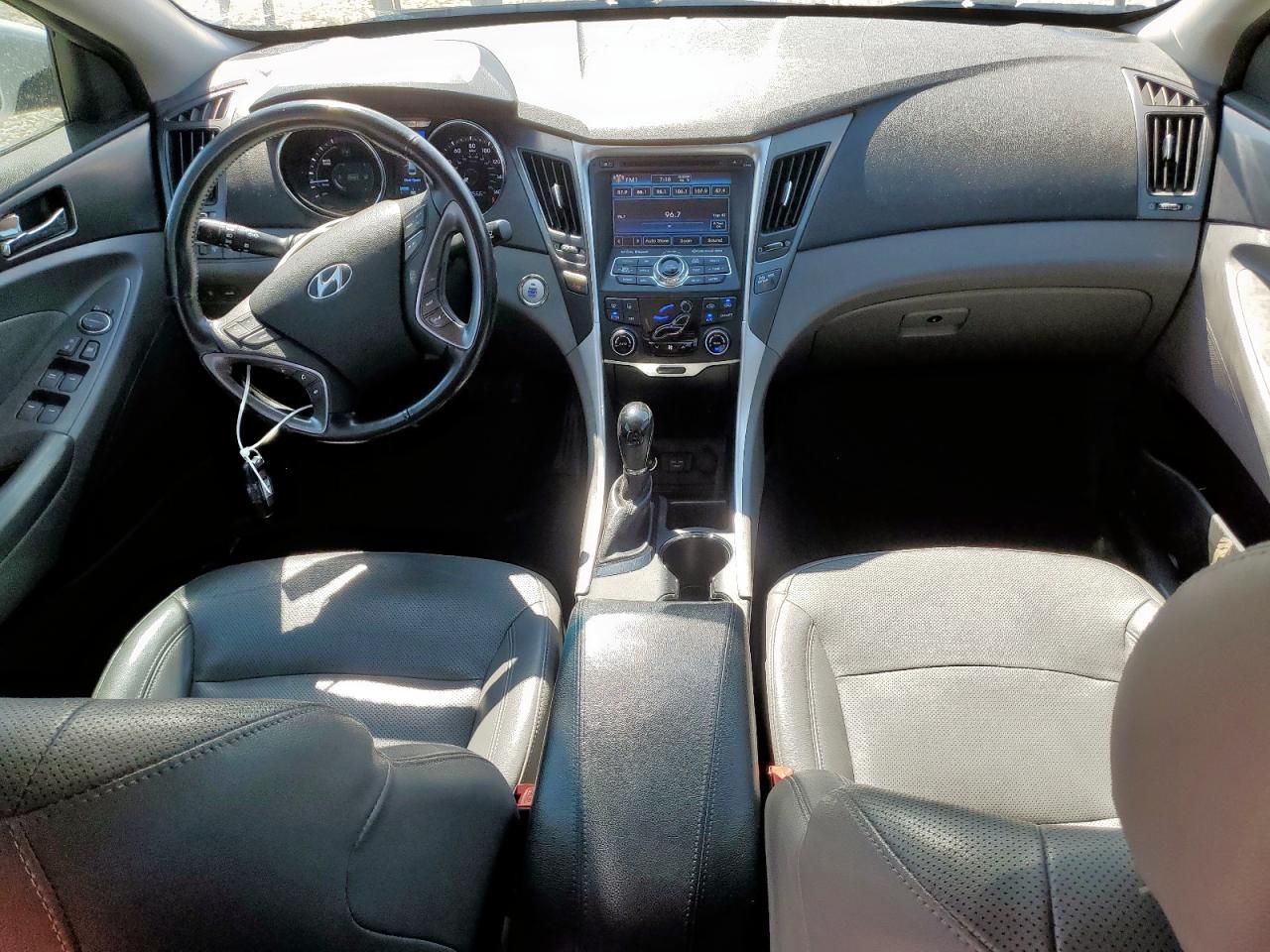 2013 Hyundai Sonata - zdjęcie 8