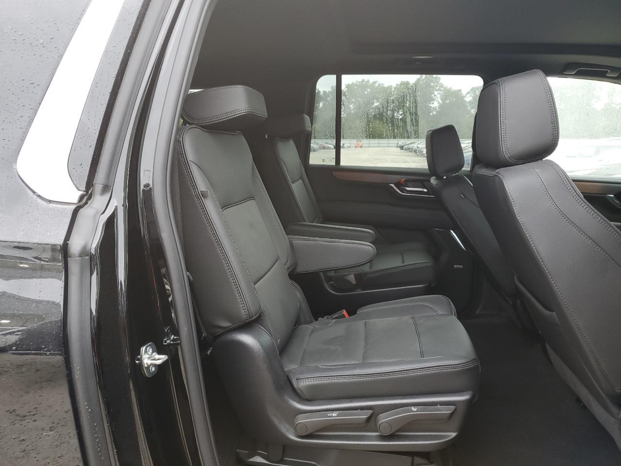 2025 GMC Yukon Xl Denali - zdjęcie 11