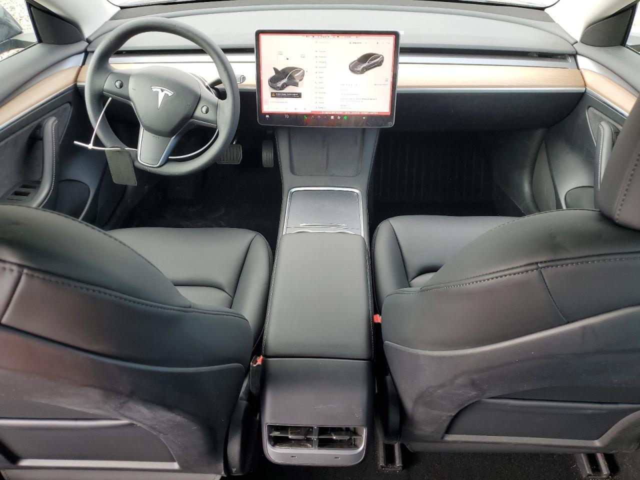 2023 Tesla Model 3 - zdjęcie 8