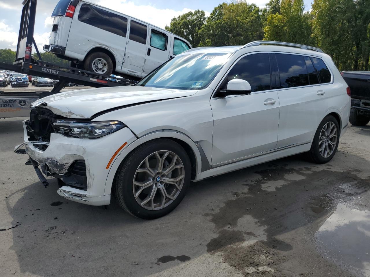 2020 BMW X7 xDrive40I - zdjęcie główne