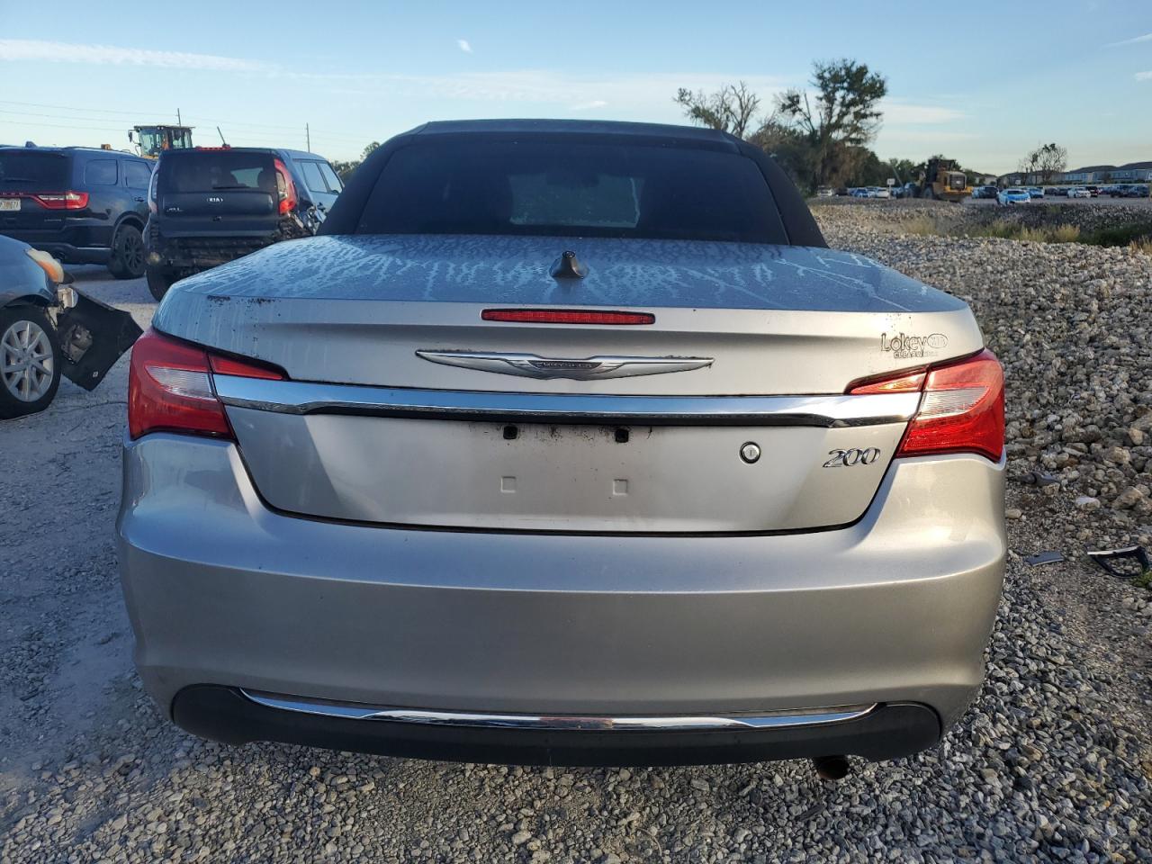 2014 Chrysler 200 - zdjęcie 6