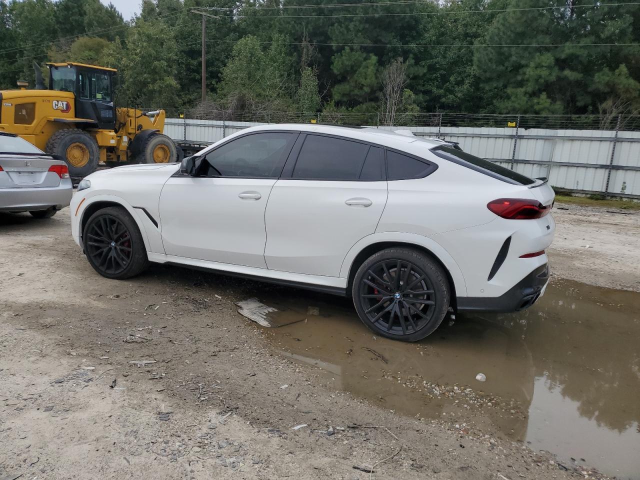 2024 BMW X6 M60I - zdjęcie 2