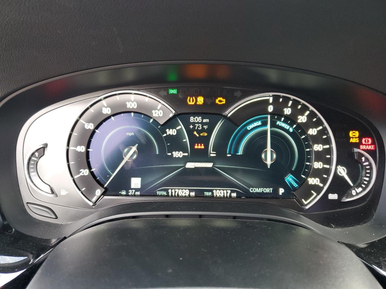 2019 BMW 530E - zdjęcie 9