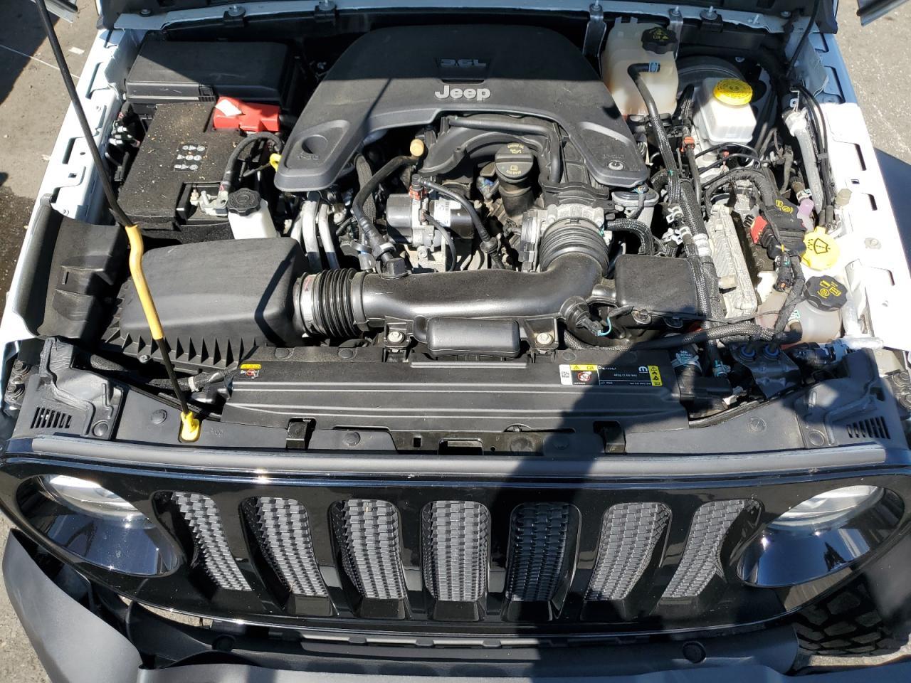 2021 Jeep Wrangler - zdjęcie 12