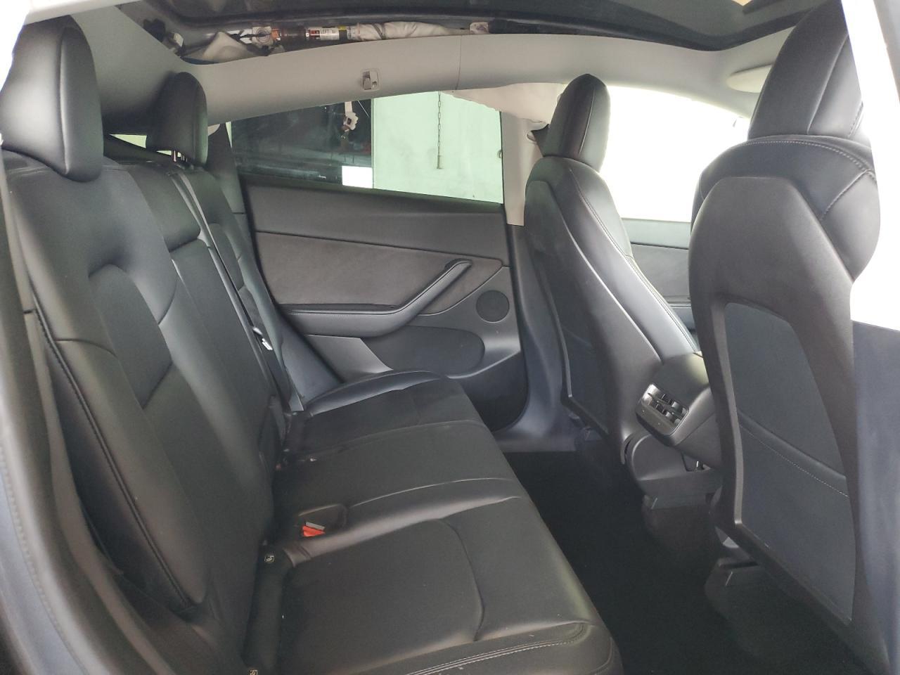 2020 Tesla Model Y - zdjęcie 11