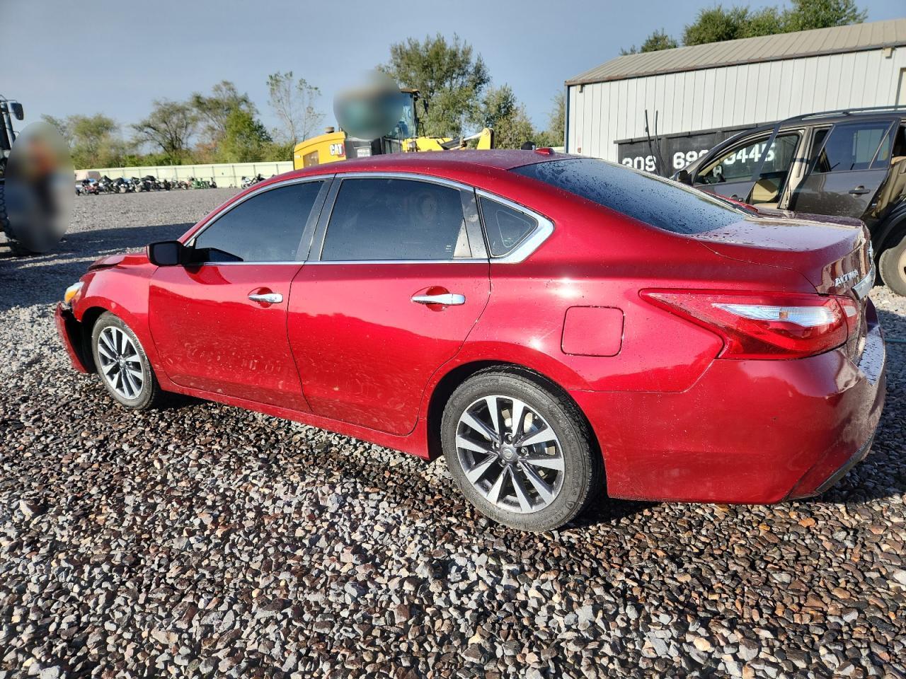 2017 Nissan Altima - zdjęcie 2