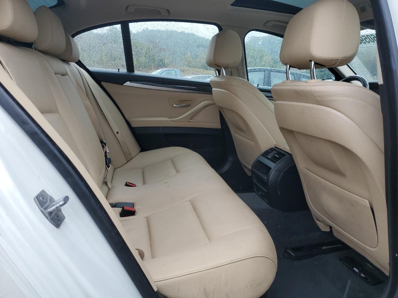 2016 BMW Seria 5 - zdjęcie 10