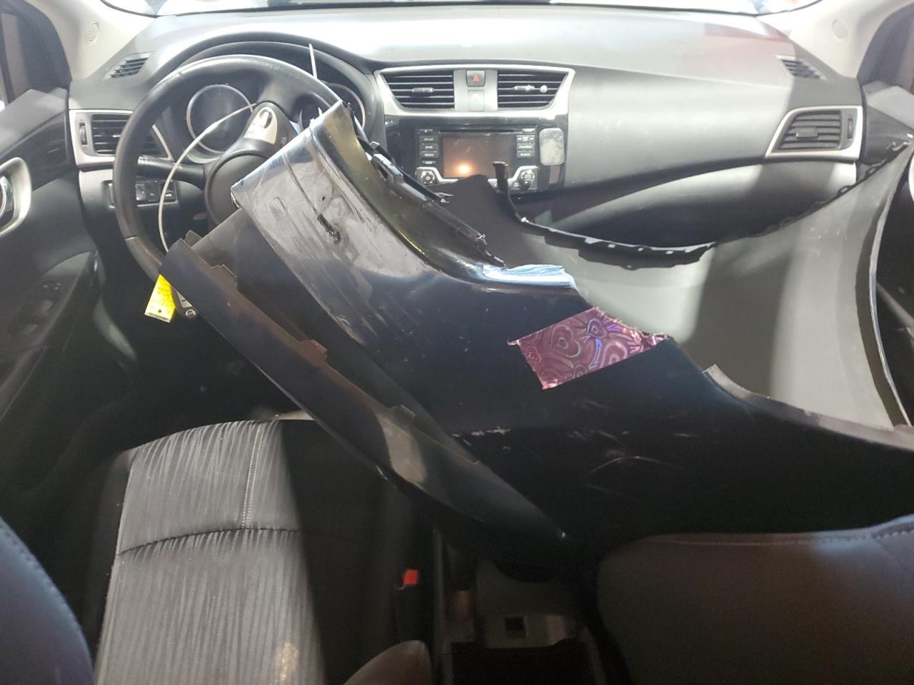 2017 Nissan Sentra S - zdjęcie 8