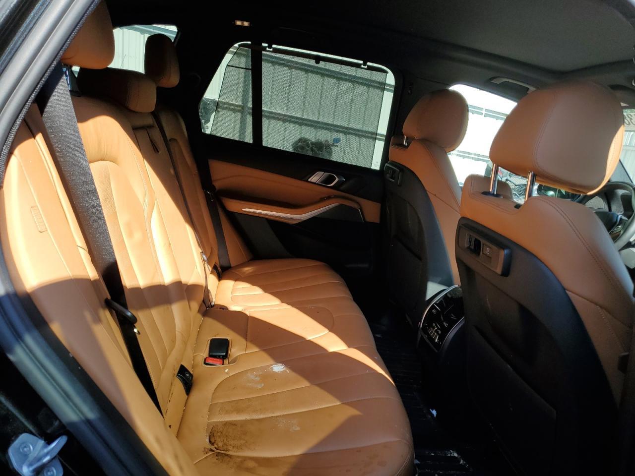 2022 BMW X5 xDrive40I - zdjęcie 11