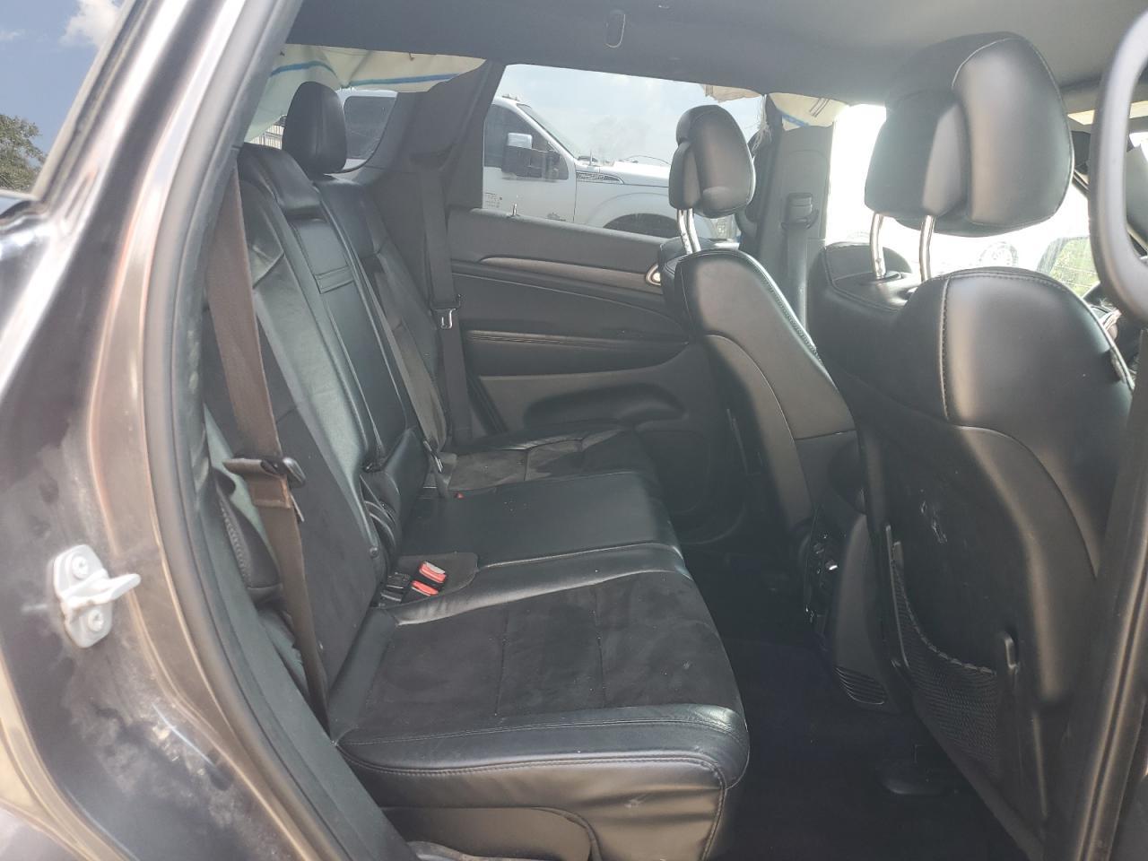 2017 Jeep Grand Cherokee Laredo - zdjęcie 11