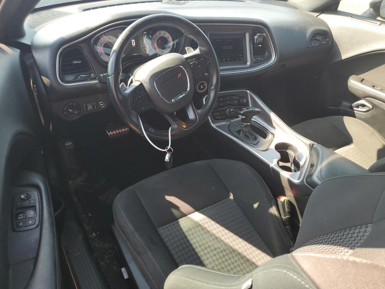 2018 Dodge Challenger - zdjęcie 8