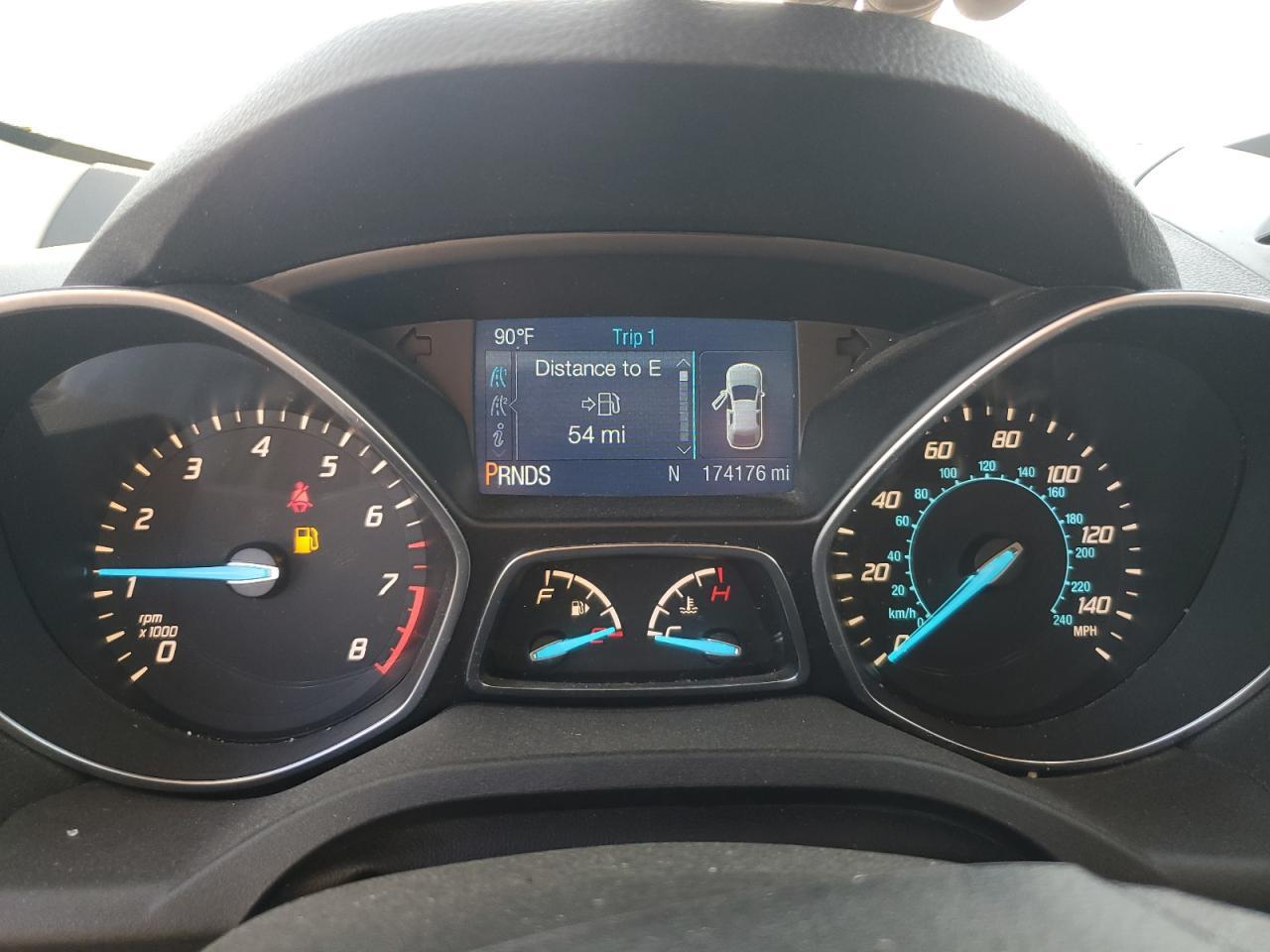 2014 Ford Escape S - zdjęcie 9