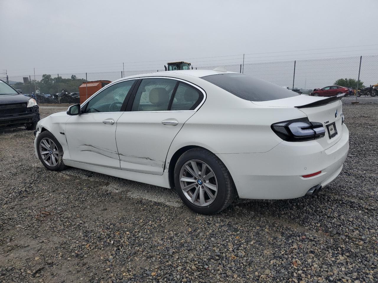 2016 BMW Seria 5 - zdjęcie 2
