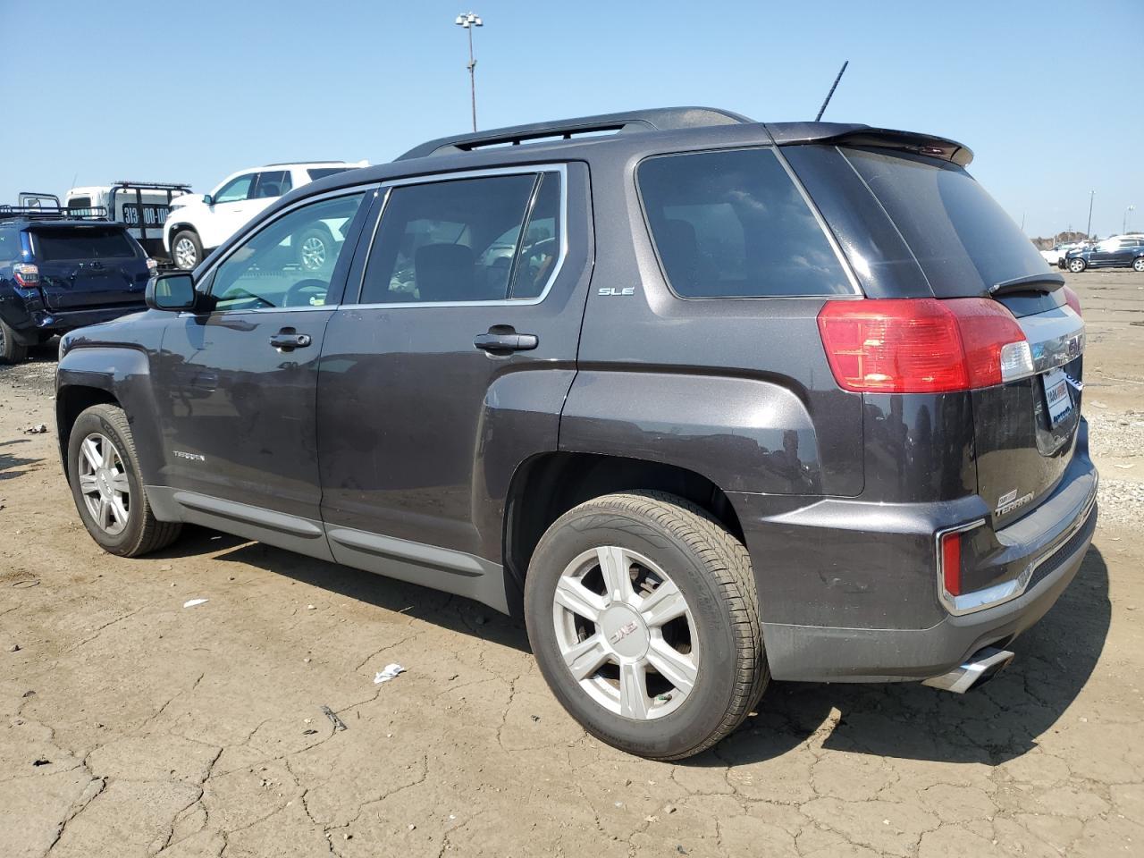 2016 GMC Terrain - zdjęcie 2