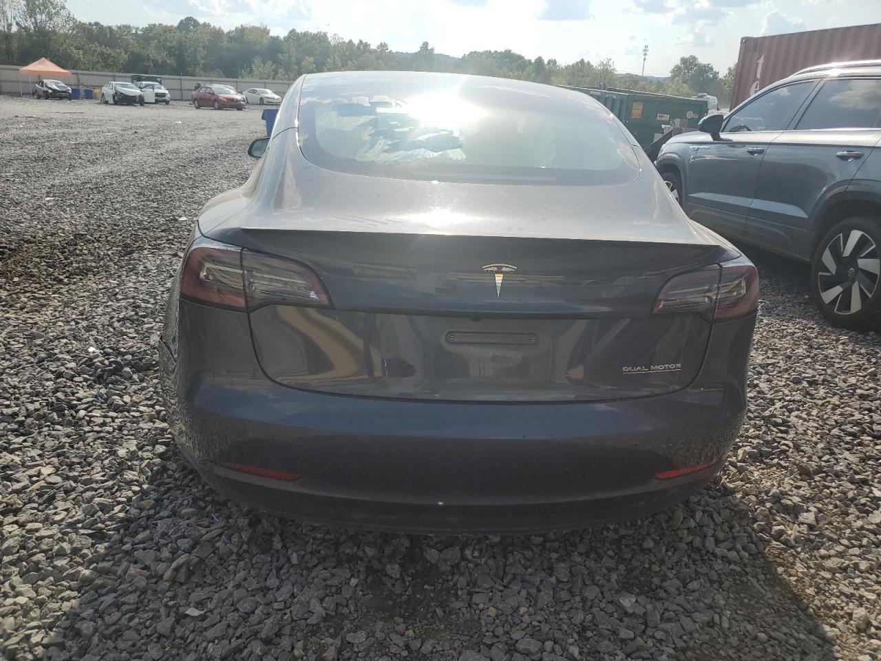 2020 Tesla Model 3 - zdjęcie 6