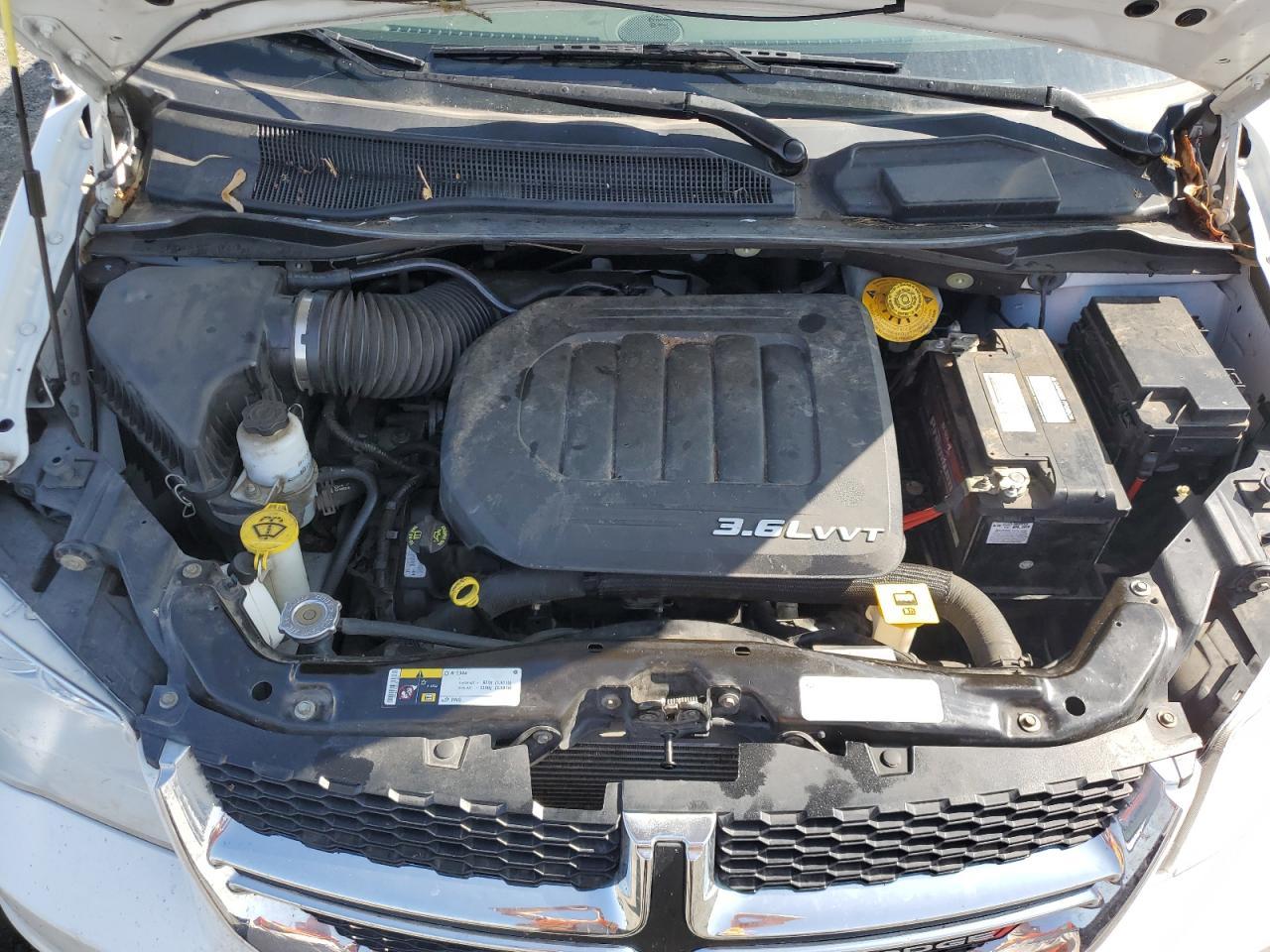 2016 Dodge Grand Caravan Sxt - zdjęcie 12