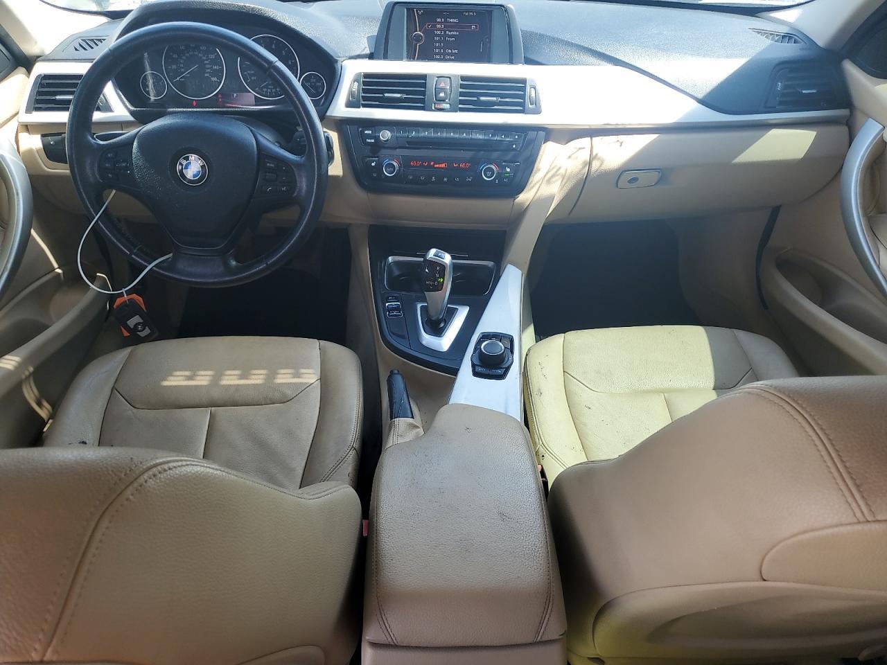 2013 BMW 320 I xDrive - zdjęcie 8