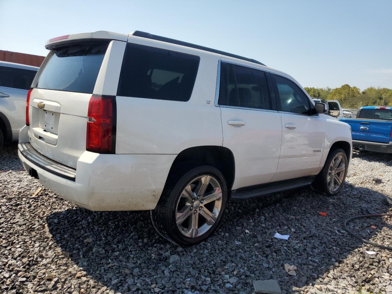 2016 Chevrolet Tahoe C1500 Lt - zdjęcie 3