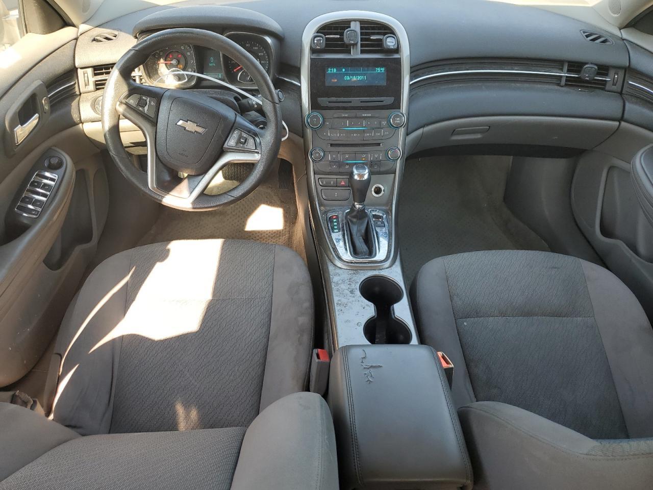 2013 Chevrolet Malibu - zdjęcie 8