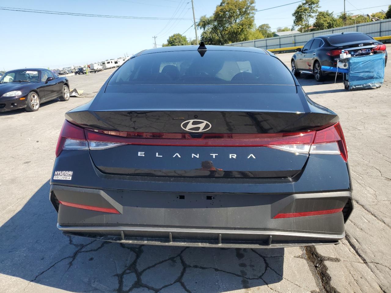 2025 Hyundai Elantra Se - zdjęcie 6