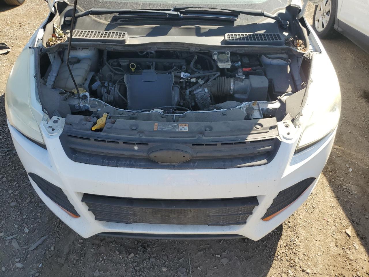 2014 Ford Escape S - zdjęcie 11