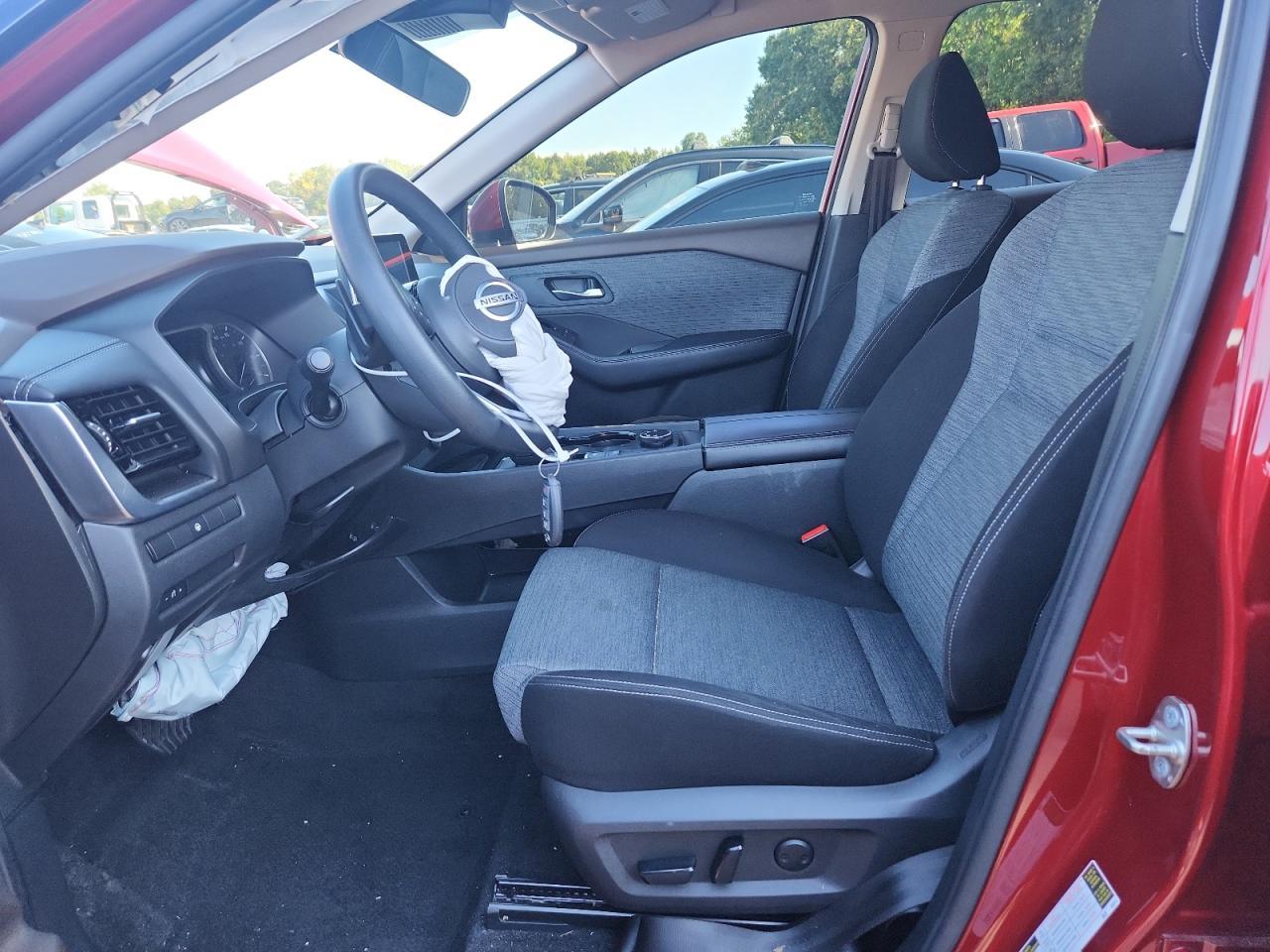 2021 Nissan Rogue - zdjęcie 7