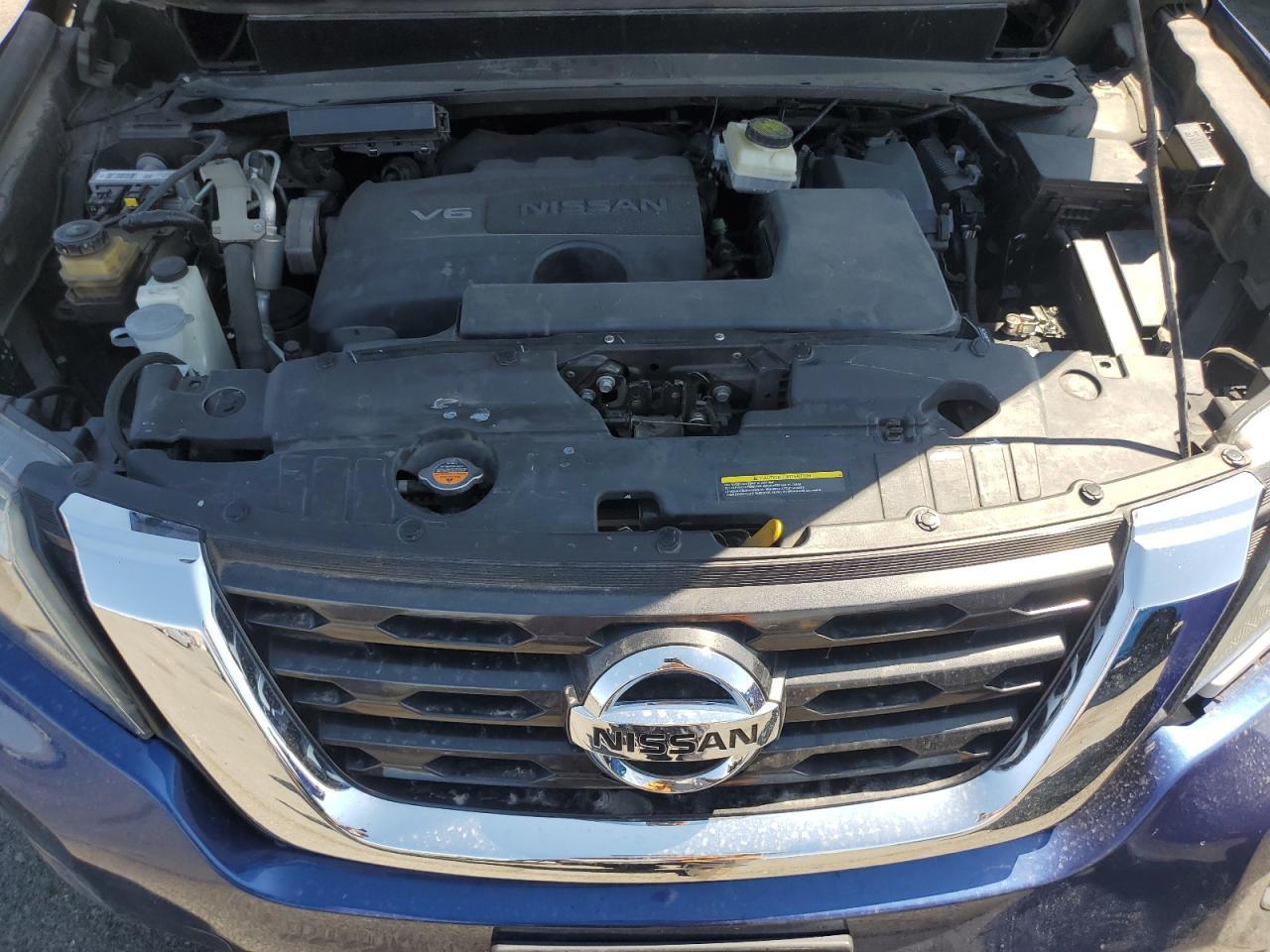 2018 Nissan Pathfinder S - zdjęcie 11