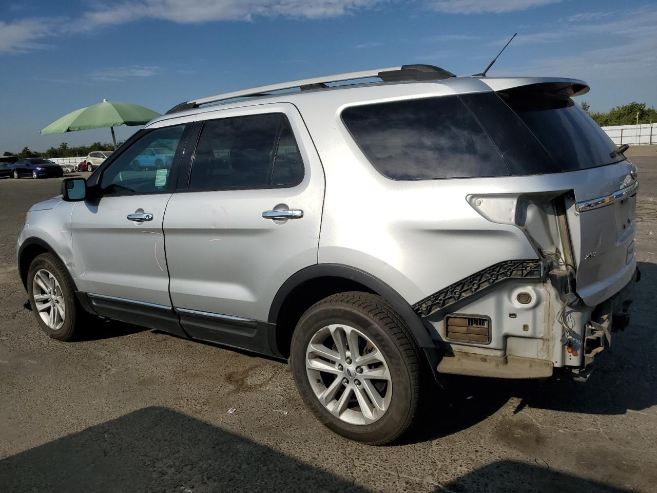 2013 Ford Explorer - zdjęcie 2