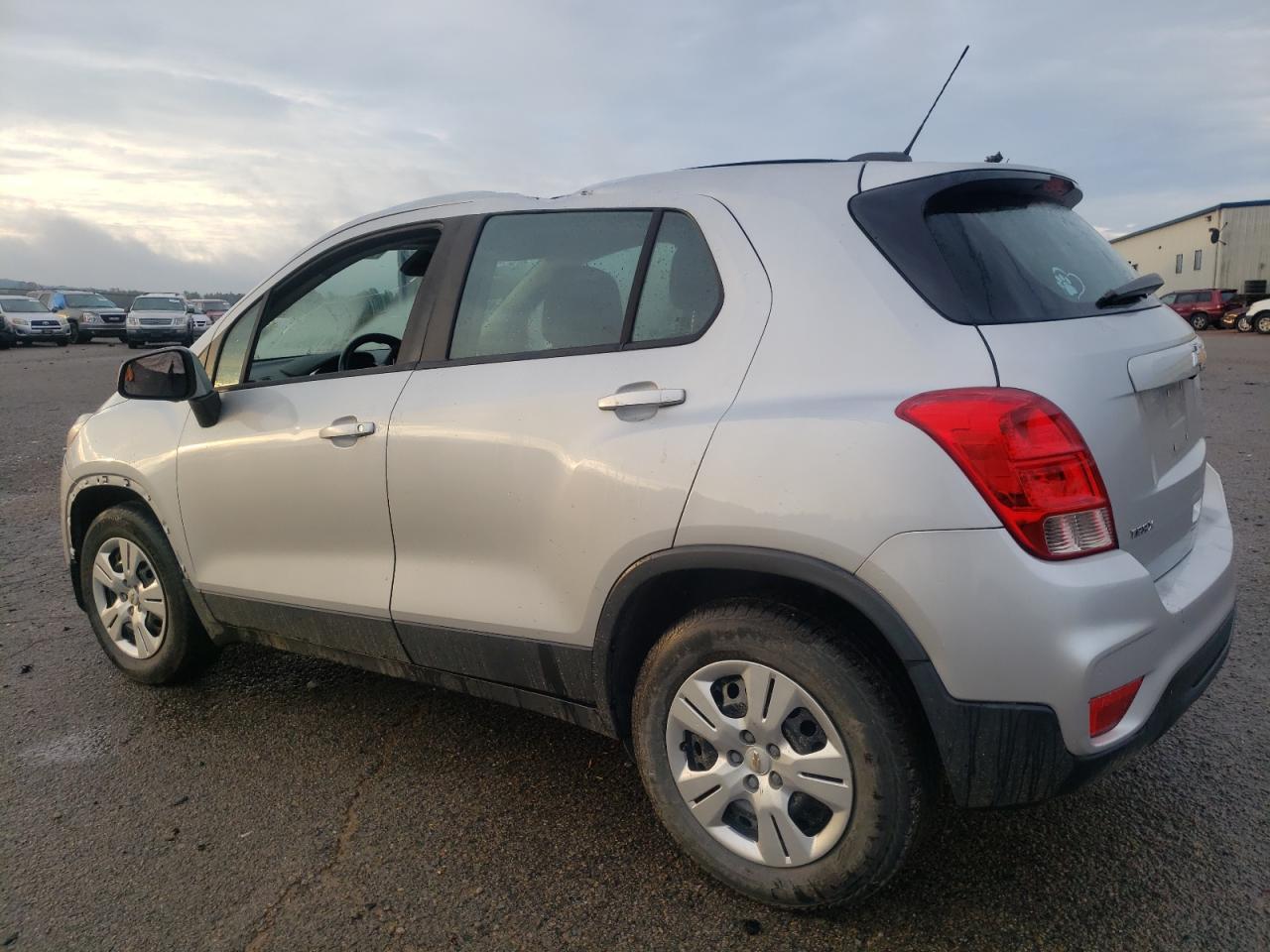 2018 Chevrolet Trax Ls - zdjęcie 2