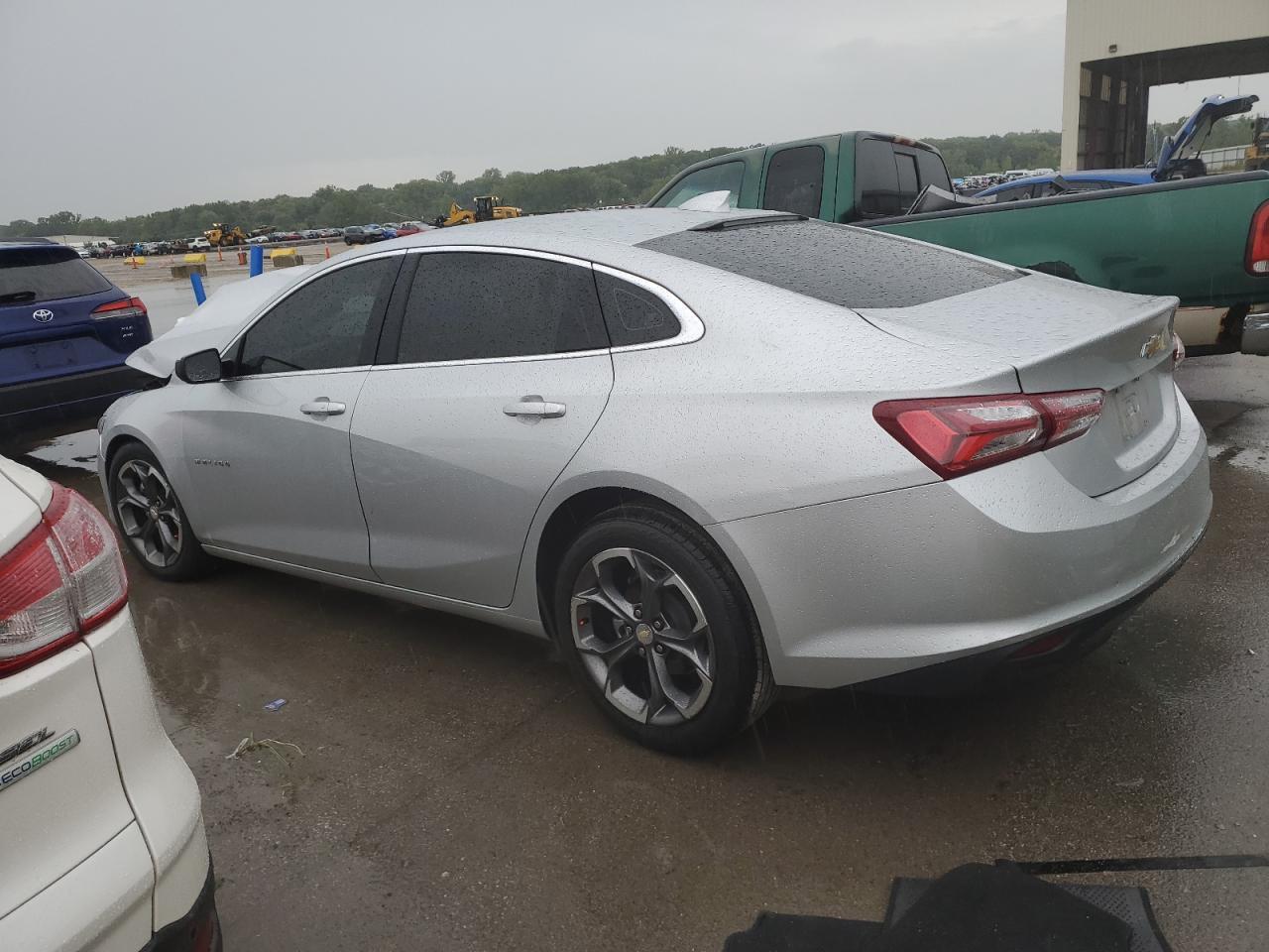 2022 Chevrolet Malibu Lt - zdjęcie 2