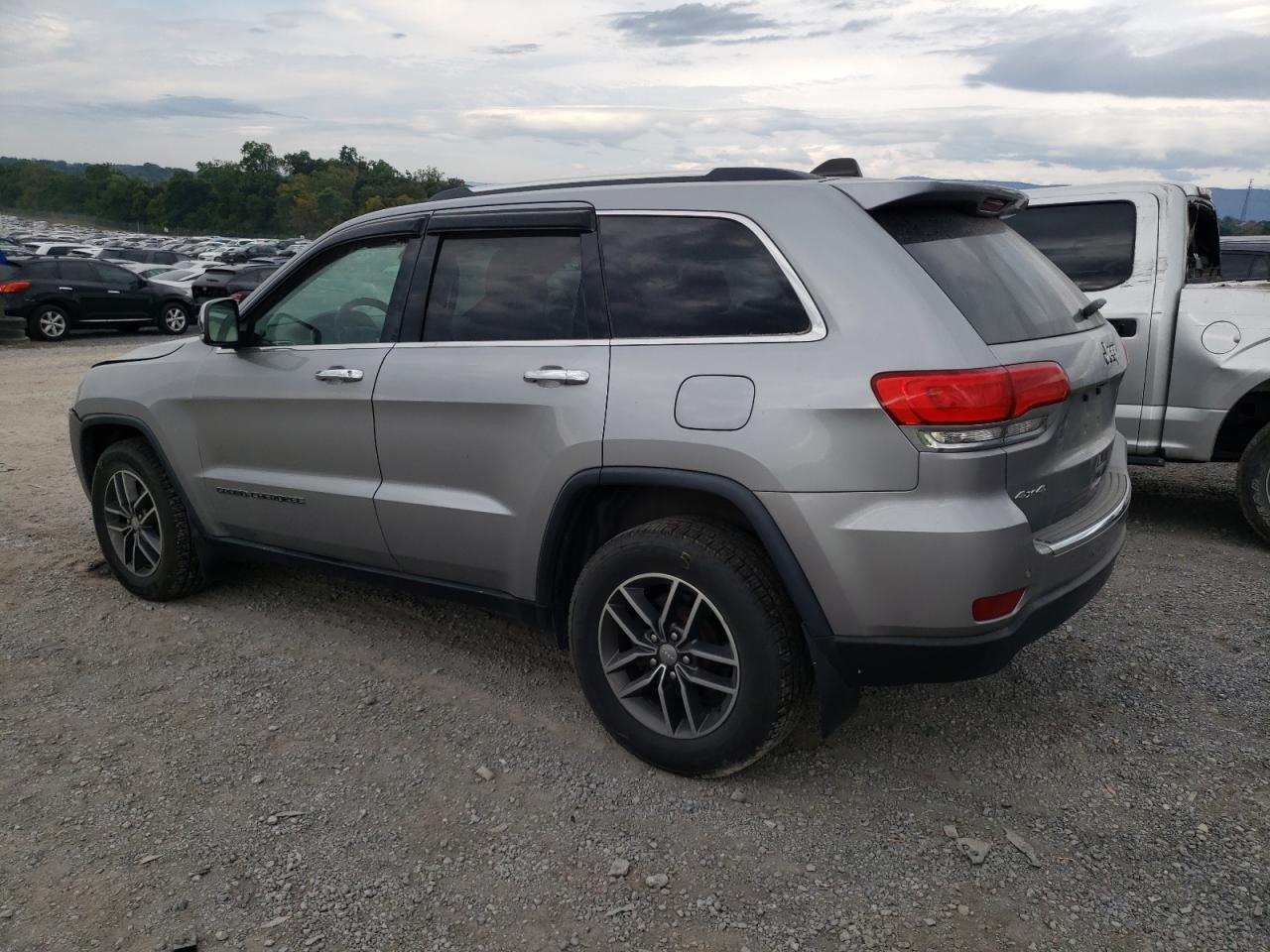 2018 Jeep Grand Cherokee Limited - zdjęcie 2