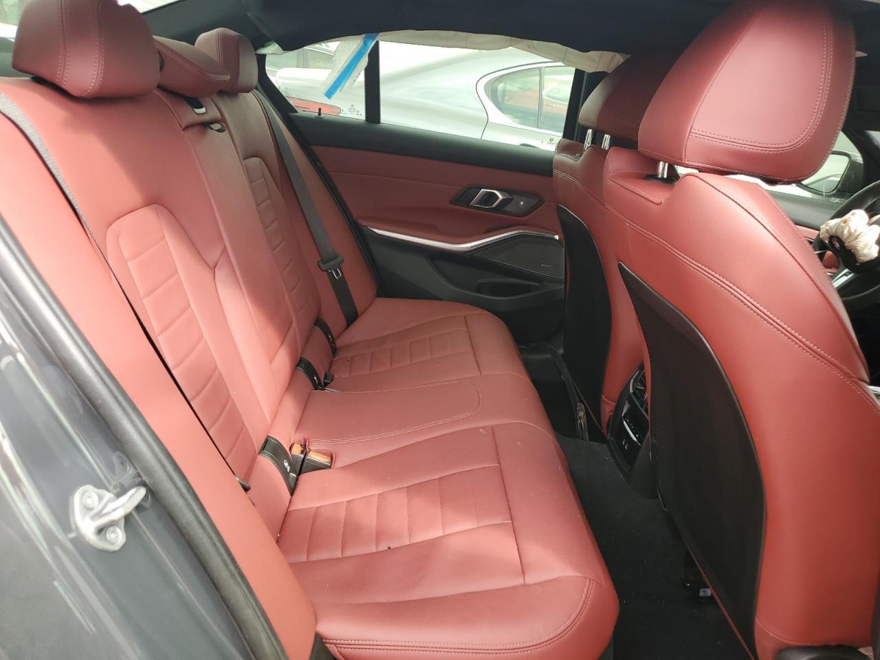 2024 BMW 330Xi - zdjęcie 10