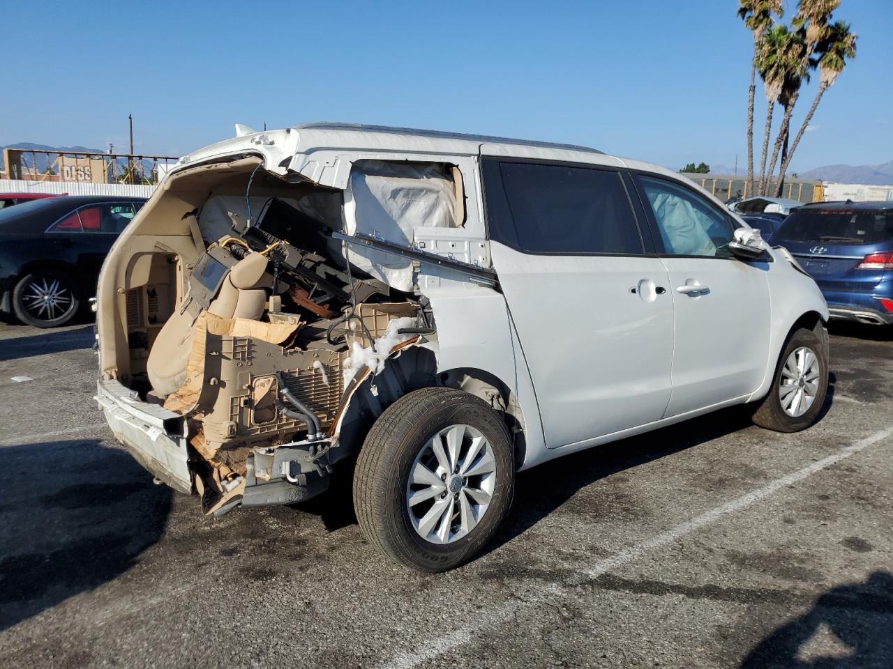 2016 Kia Sedona Lx - zdjęcie 3