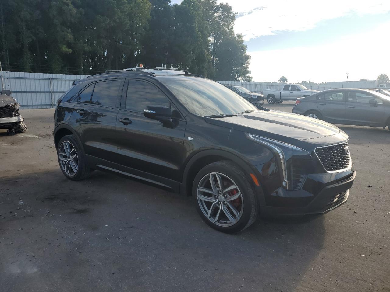 2021 Cadillac XT4 - zdjęcie 4