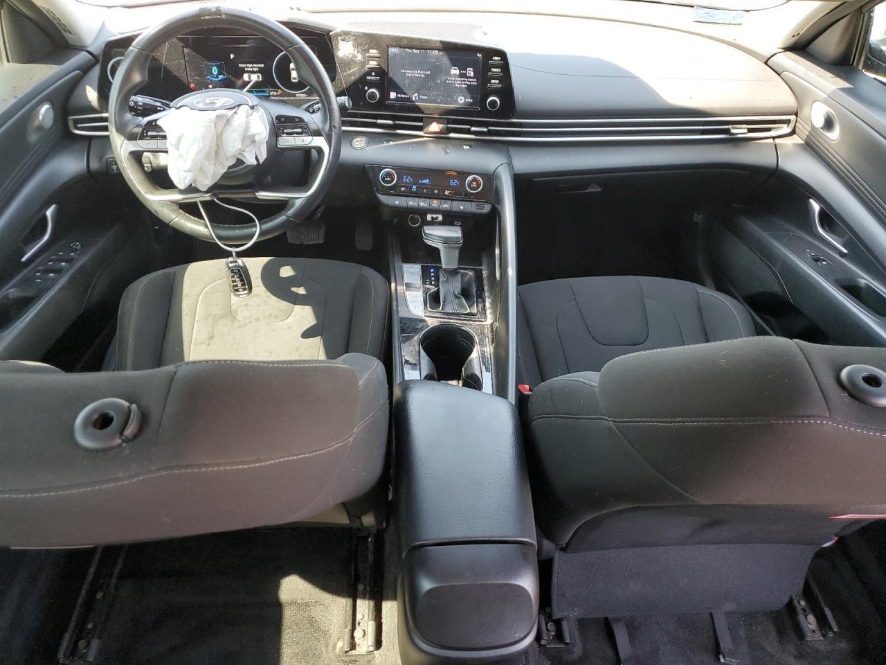 2021 Hyundai Elantra Sel - zdjęcie 8