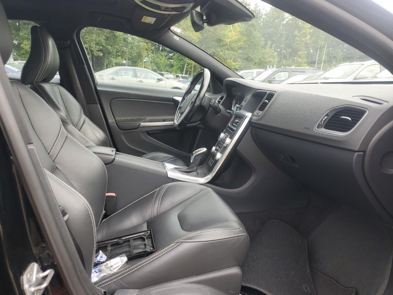 2015 Volvo V60 Premier - zdjęcie 5