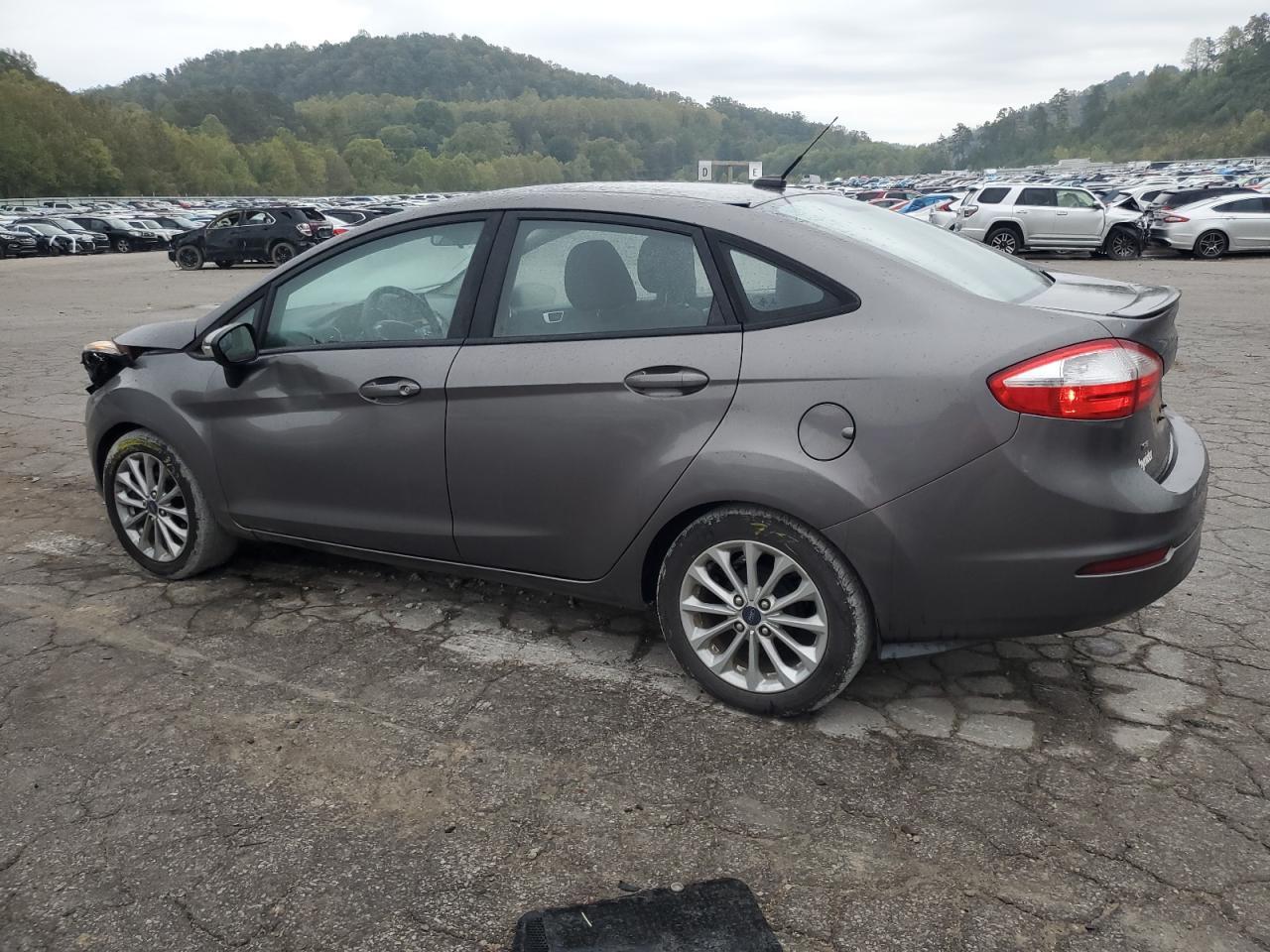 2014 Ford Fiesta Se - zdjęcie 2