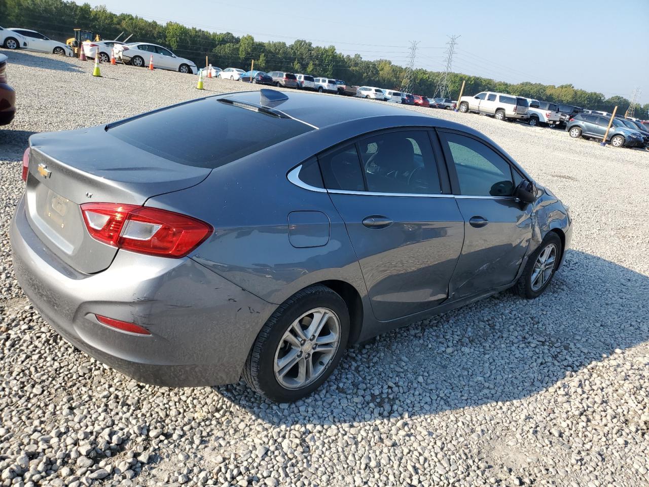 2018 Chevrolet Cruze Lt - zdjęcie 3