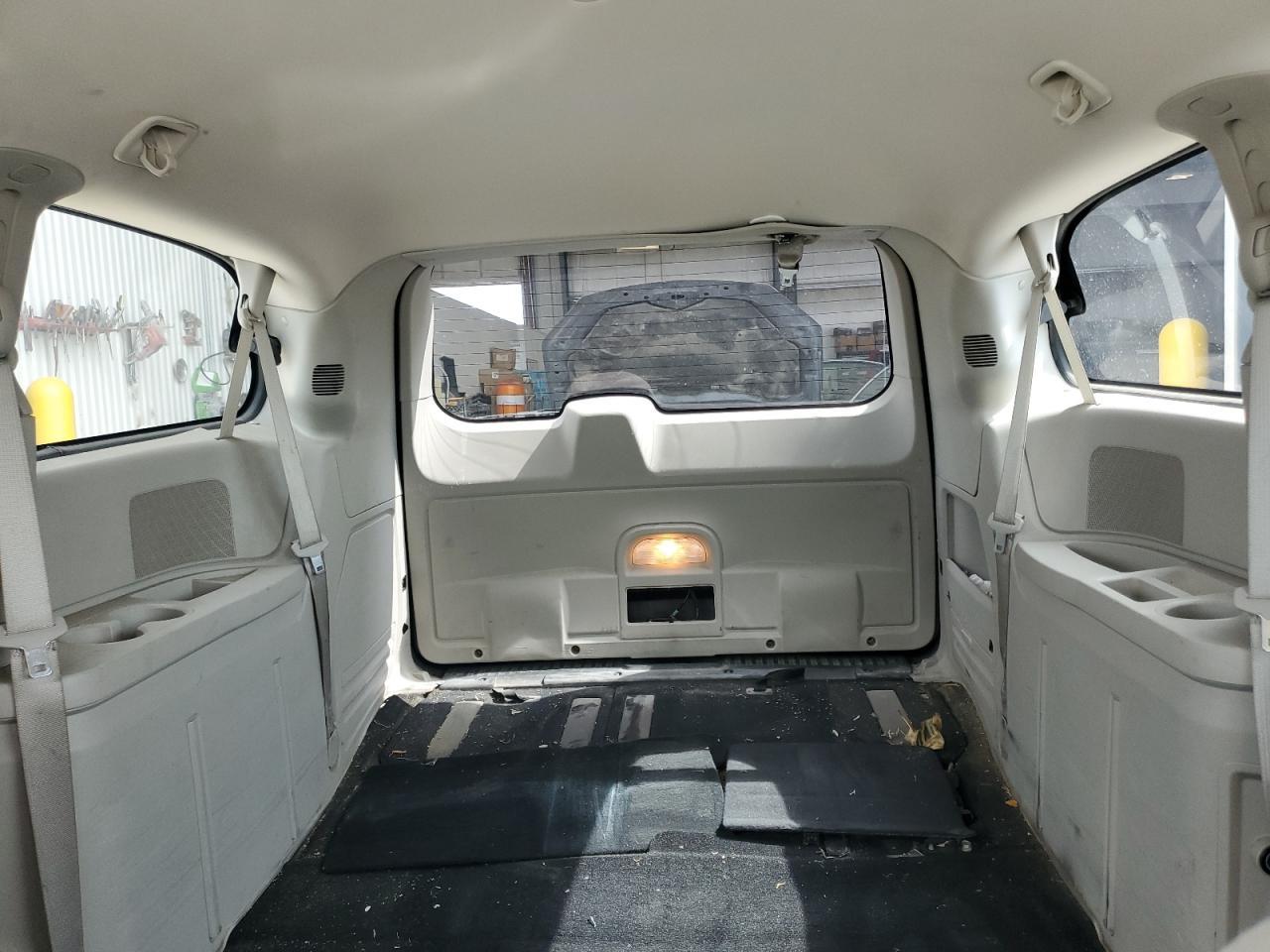 2016 Dodge Caravan - zdjęcie 10