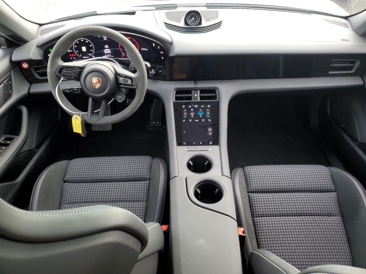 2025 Porsche Taycan - zdjęcie 8