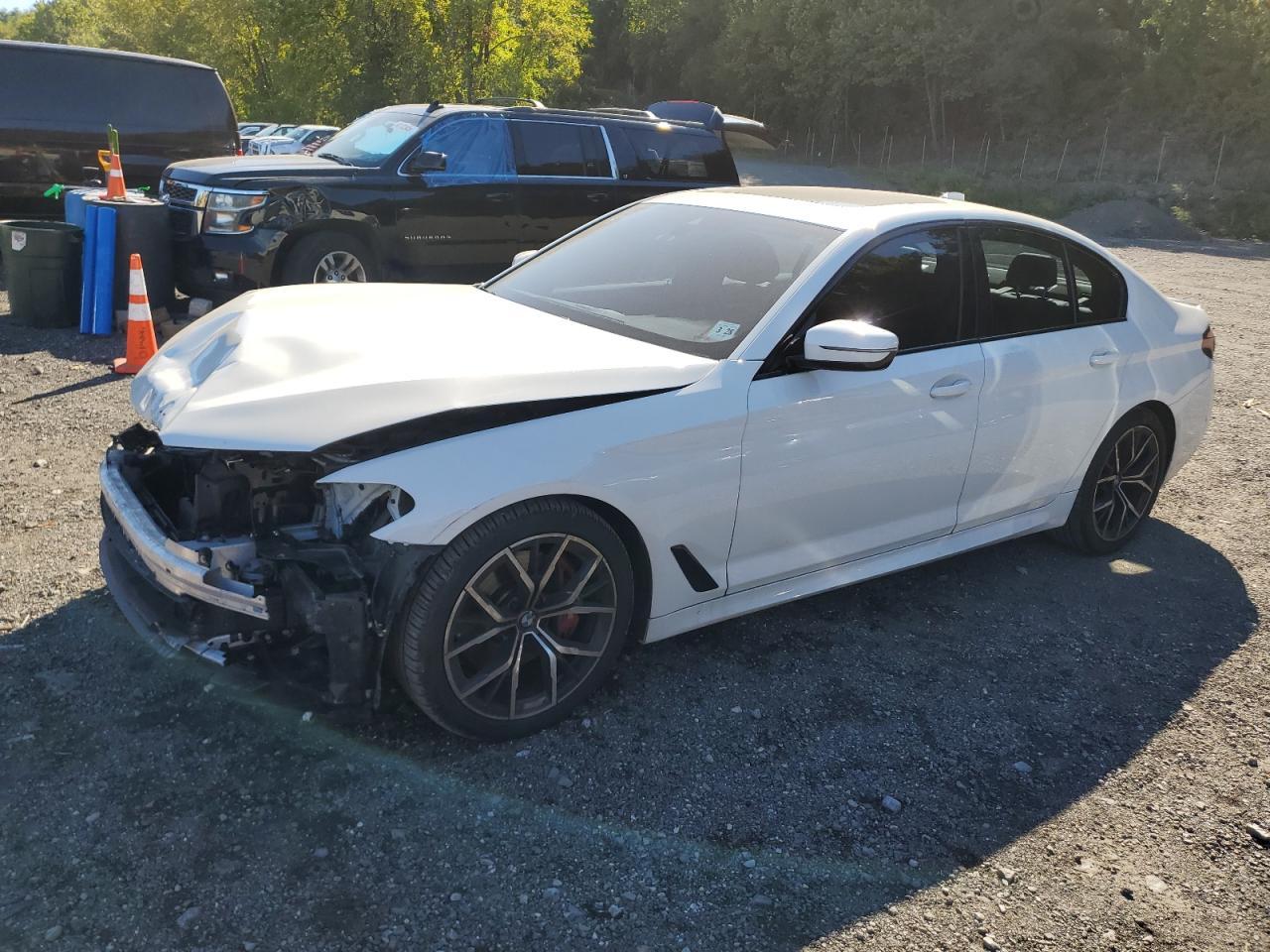 2023 BMW Seria 5 530i - zdjęcie główne
