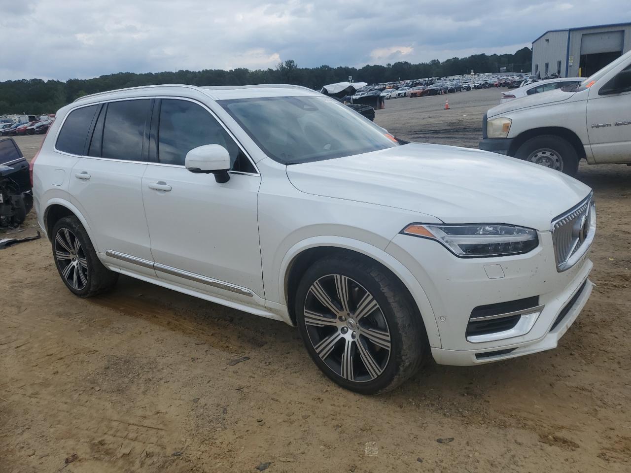 2023 Volvo XC90 - zdjęcie 4