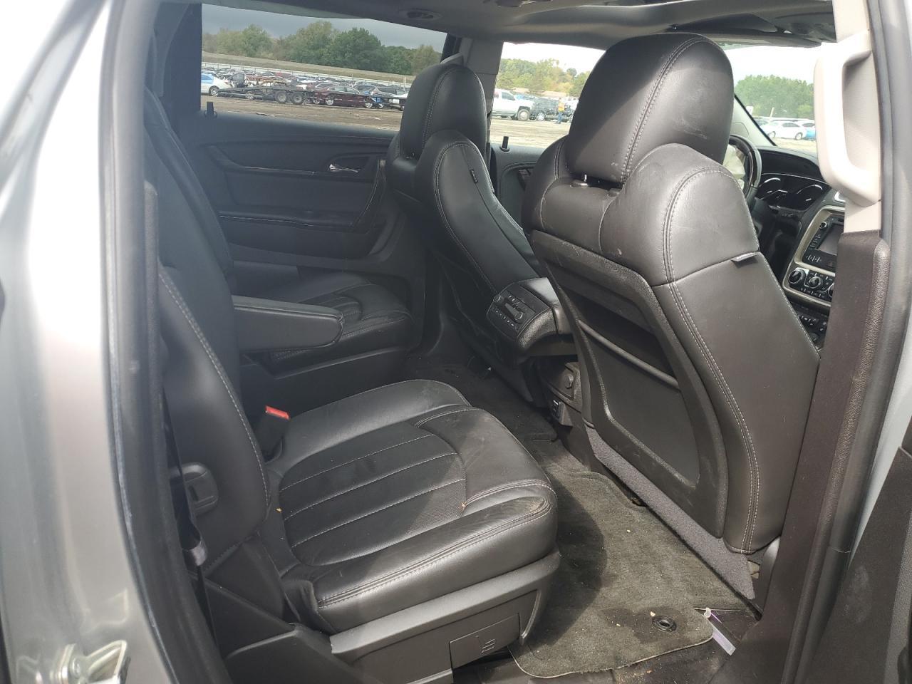 2014 GMC Acadia Denali - zdjęcie 11