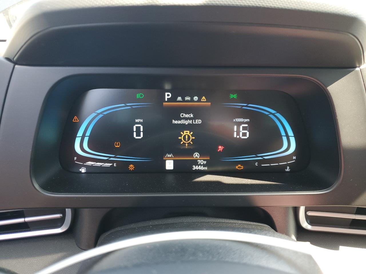 2025 Hyundai Elantra Se - zdjęcie 9