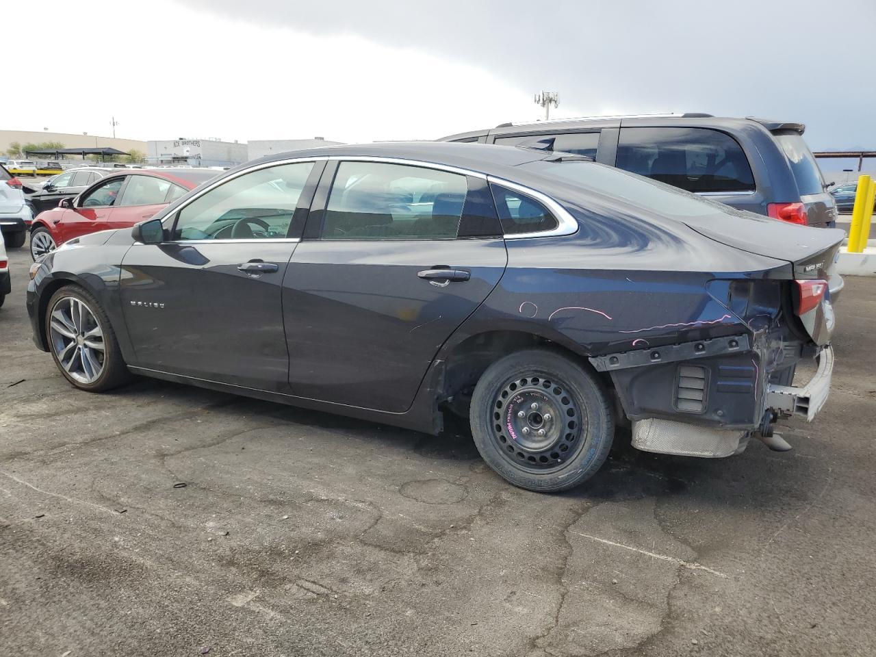 2023 Chevrolet Malibu - zdjęcie 2